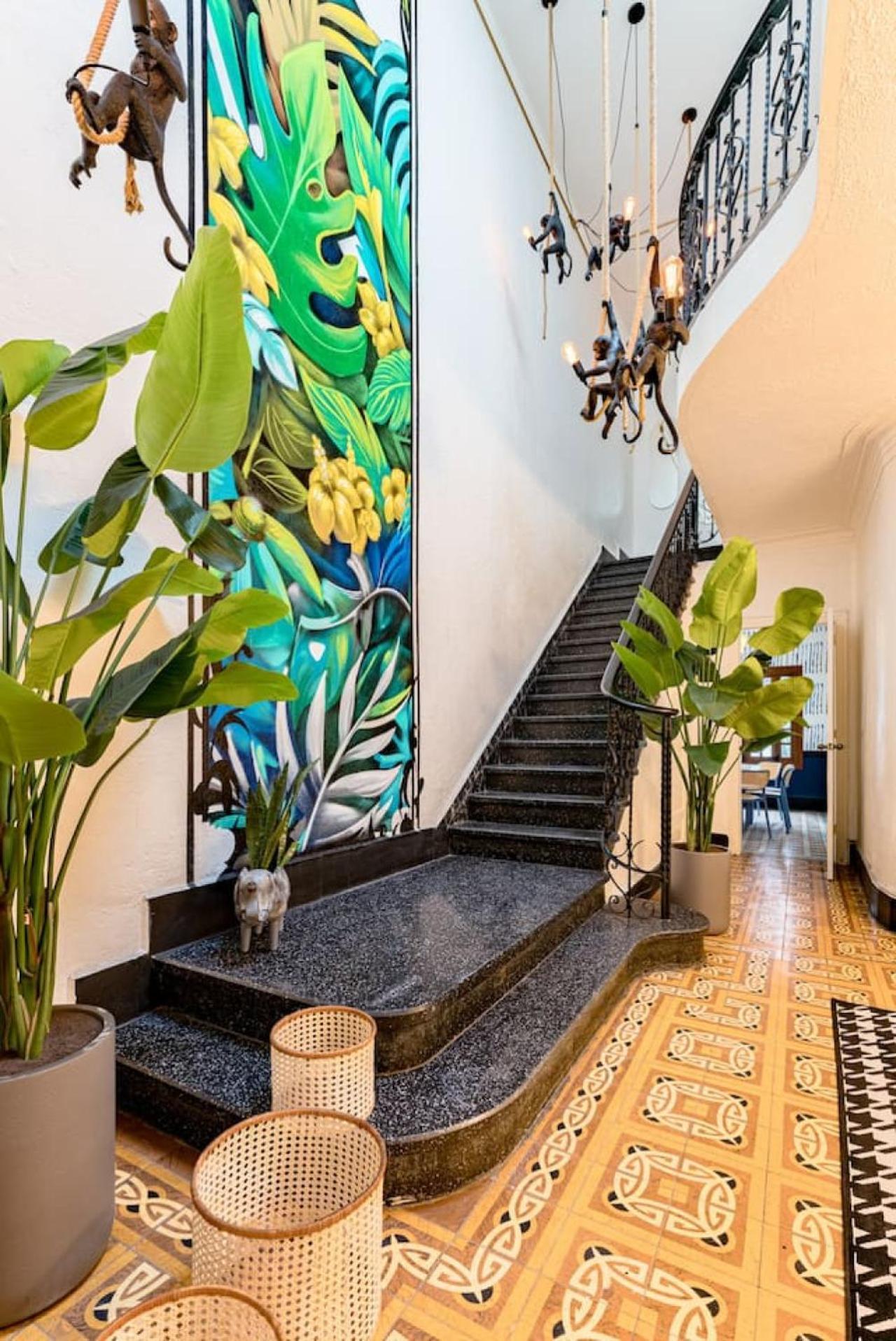 Spacious House With A Beautiful Garden